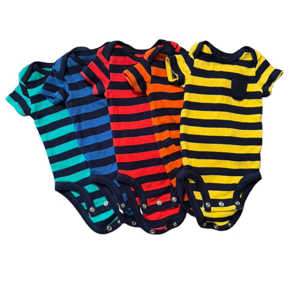 Babies’ Simple Joys Set Of 5 Gender Neutral Short Sleeved Onesies. Size Newborn. - Picture 2 of 7